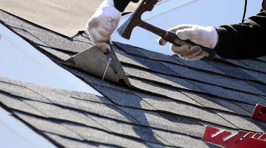 Professional gutter cleaning in Monroe, OH